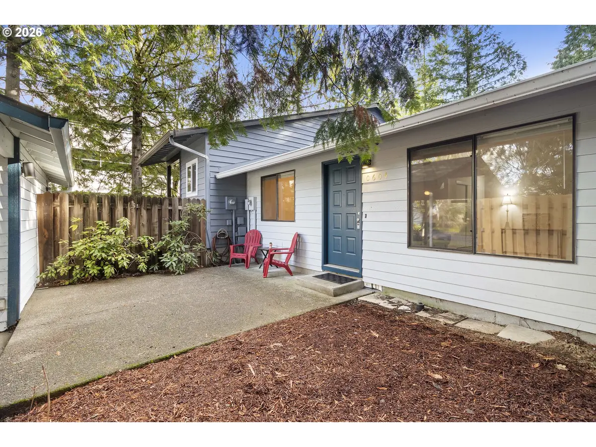 604 S California St, Portland, OR 97219 - Image #1