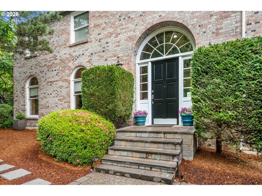 2525 Bree Ct, Lake Oswego, OR 97034 - #3
