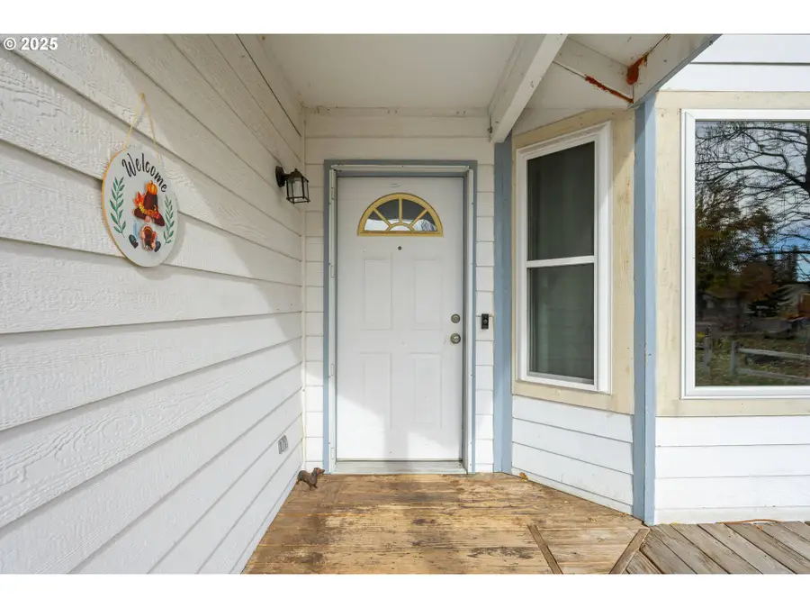 605 NE Ochoco Ave, Prineville, OR 97754 - Image #2