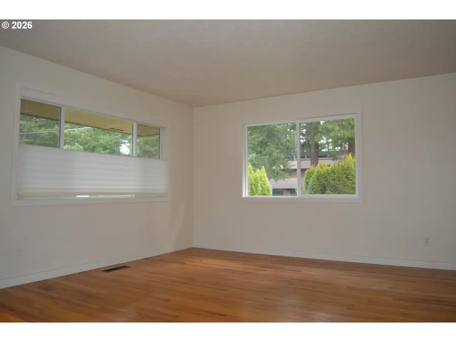 15236 SE Kelly St, Portland, OR 97236 - #2