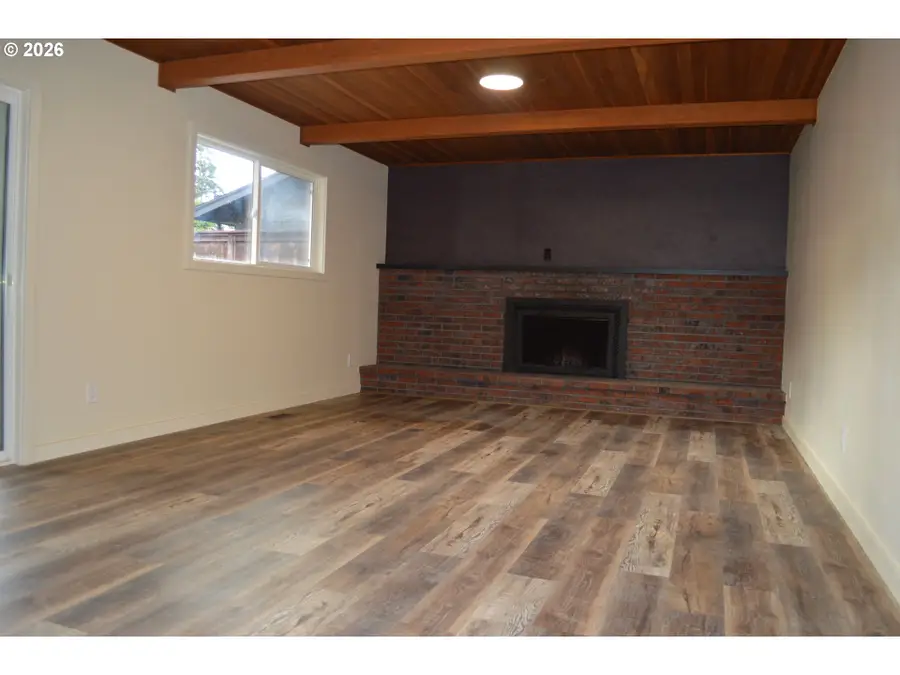 15236 SE Kelly St, Portland, OR 97236 - #3