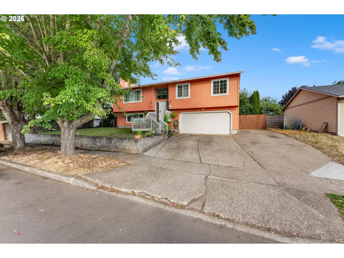 212 S 21st Ave, Cornelius, OR 97113 - #1