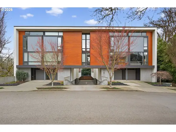 245 SW Meade St #C3, Portland, OR 97201