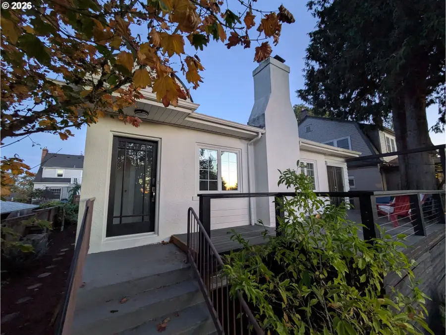 3826 SW Council Crest Dr, Portland, OR 97239 - #3
