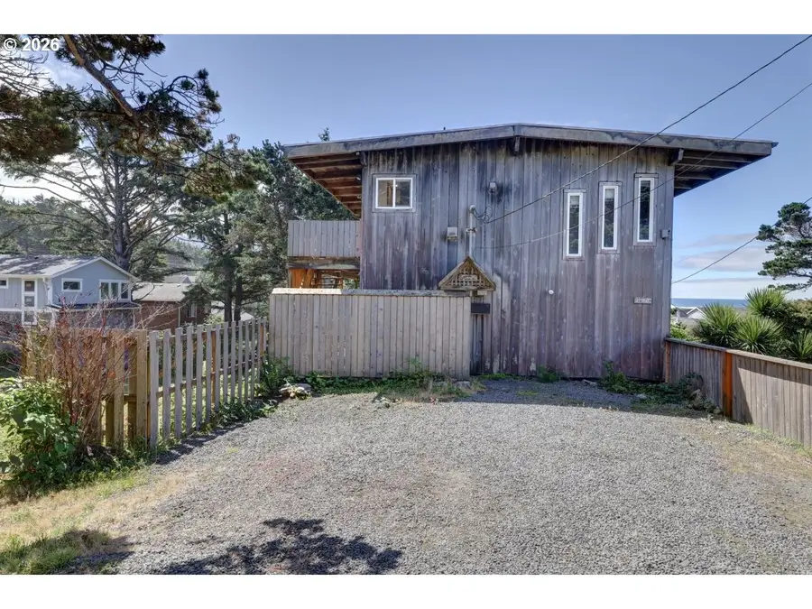 247 Gogona Ave, Cannon Beach, OR 97110 - #2