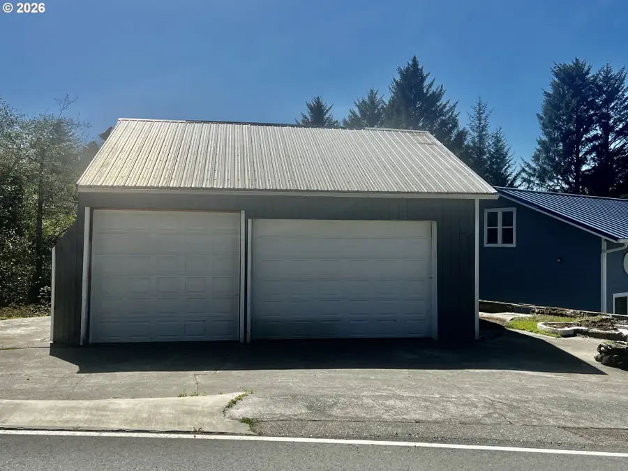 33050 Hillside Acres Rd, Nesika Beach, OR 97444 - #2