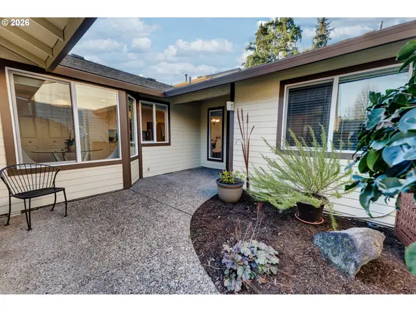 10245 SW Greenleaf Ter, Portland, OR 97224