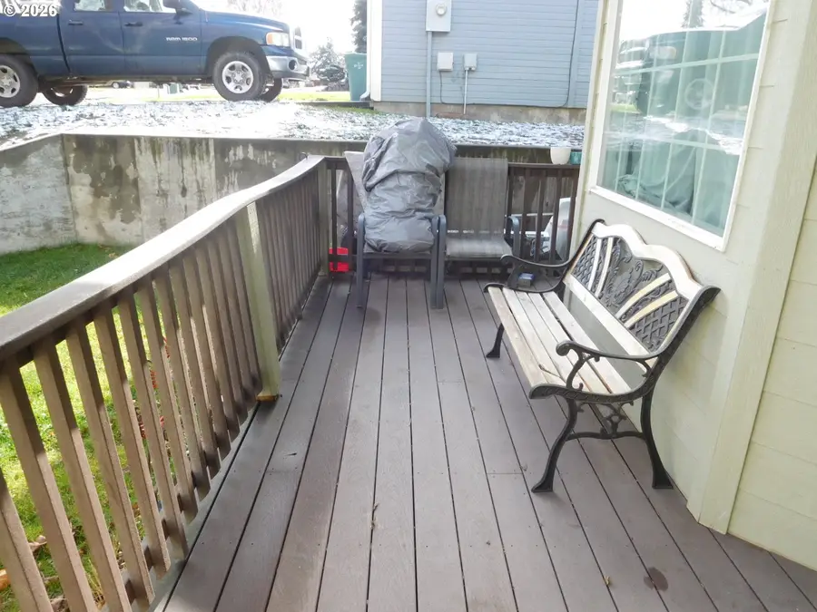 1218 Davis St, Milton Freewater, OR 97862 - #2