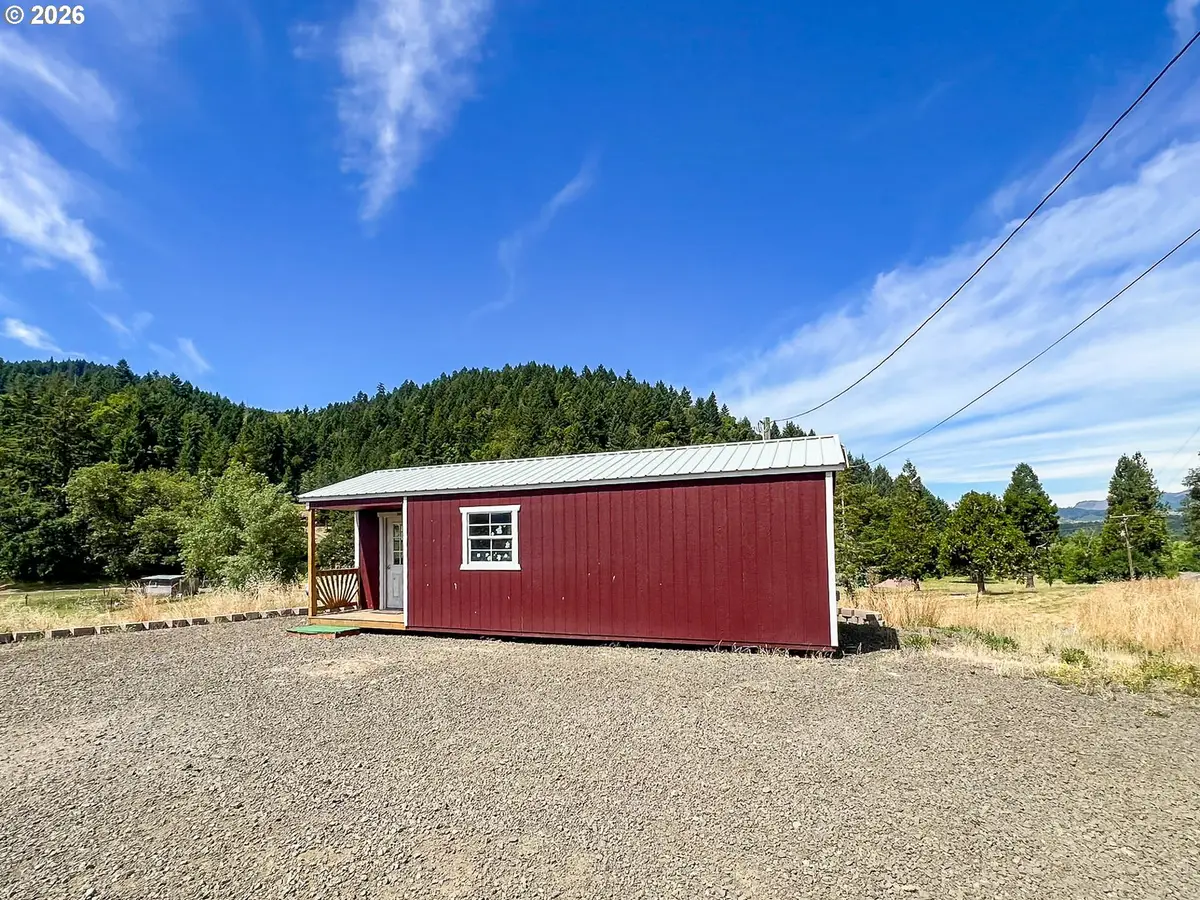 740 Ireland Rd, Winston, OR 97496 - #1