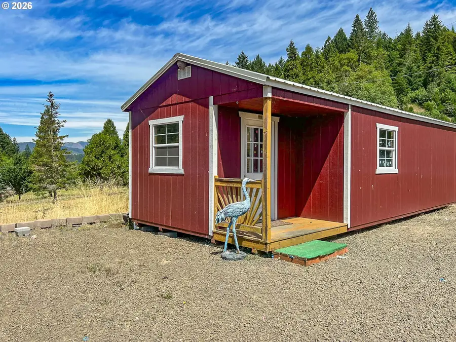 740 Ireland Rd, Winston, OR 97496 - #2