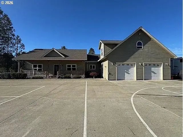 300 Mattie K Ln, Roseburg, OR 97471 - #2