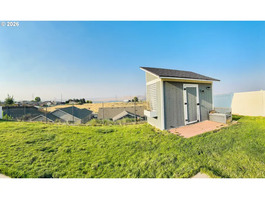 435 Cardinal Pl, Umatilla, OR 97882 - #3