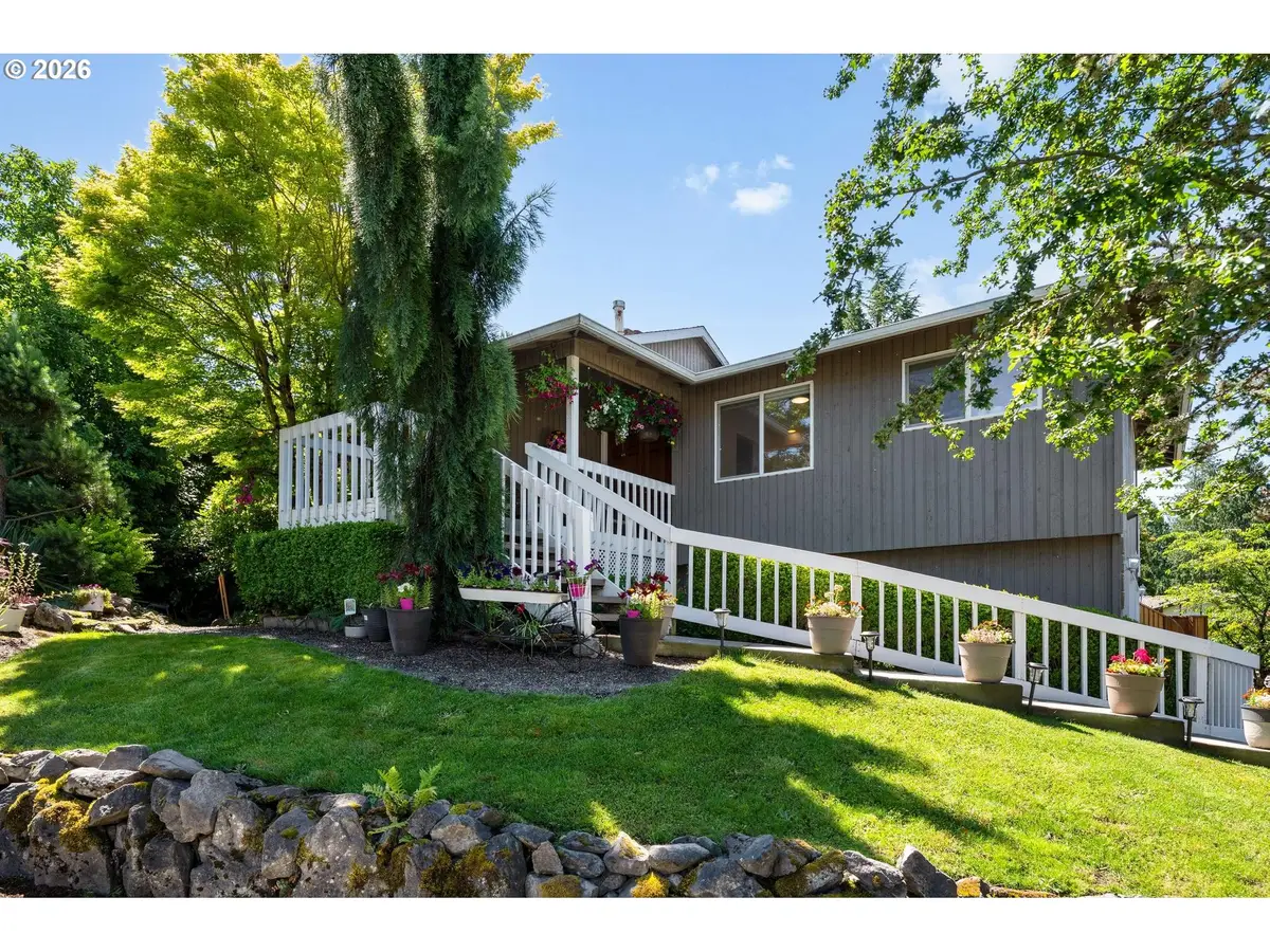 2530 SW 23rd St, Gresham, OR 97080 - #1