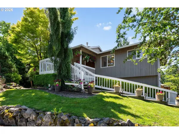 2530 SW 23rd St, Gresham, OR 97080