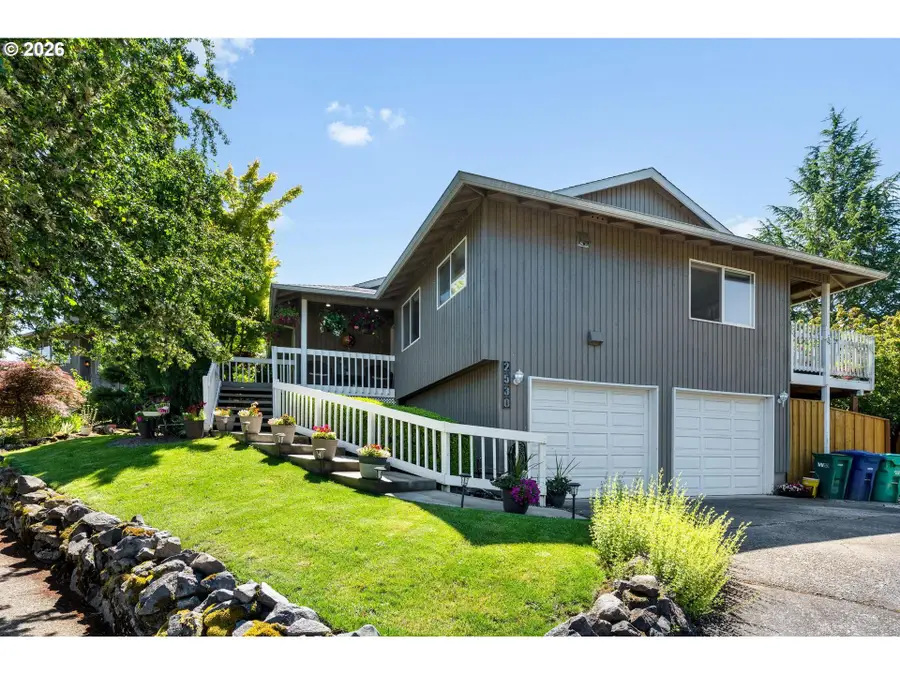 2530 SW 23rd St, Gresham, OR 97080 - #2