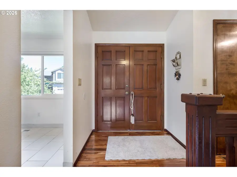 2530 SW 23rd St, Gresham, OR 97080 - #3