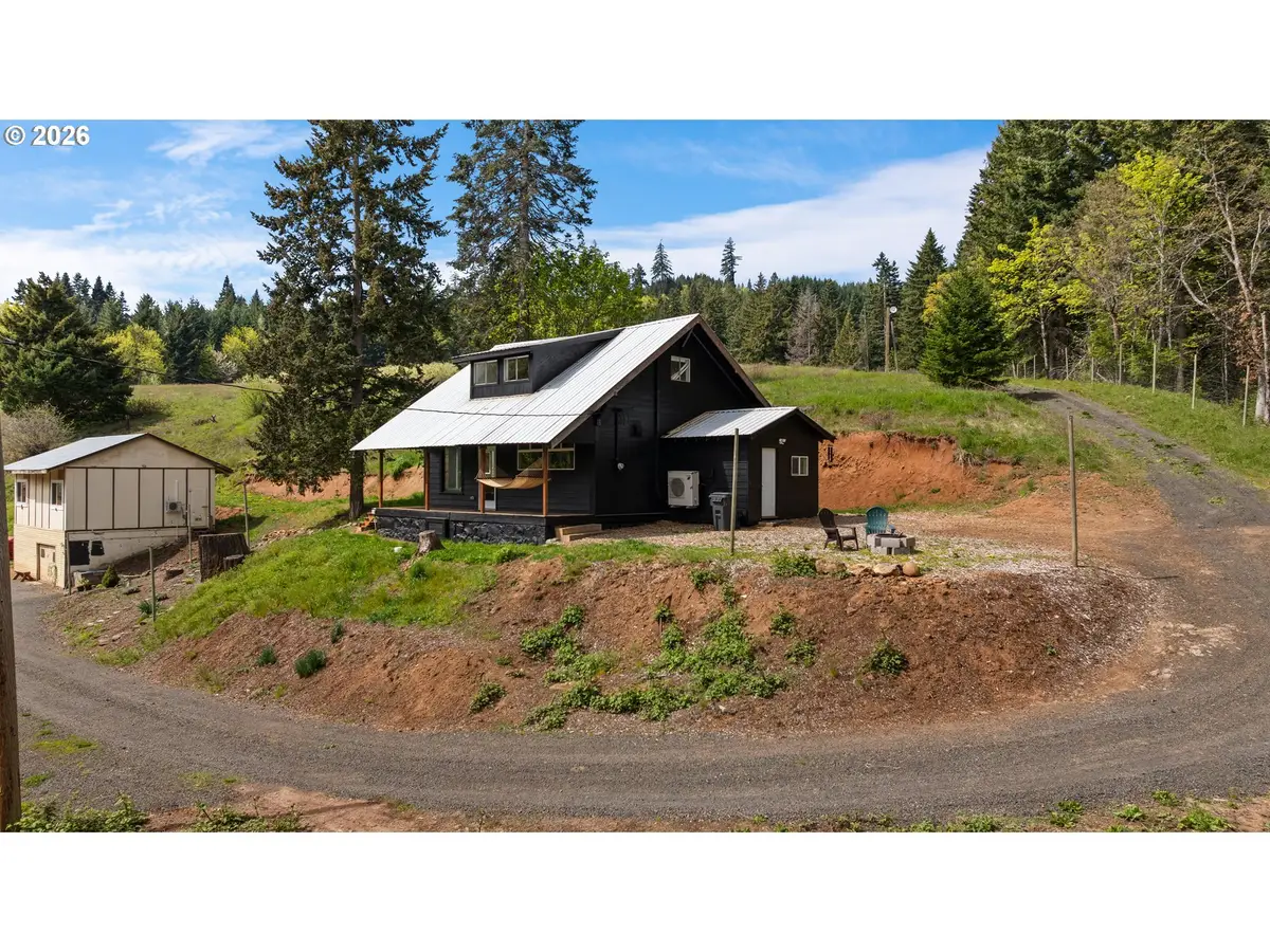 5524 Binns Hill Dr, Hood River, OR 97031 - #1