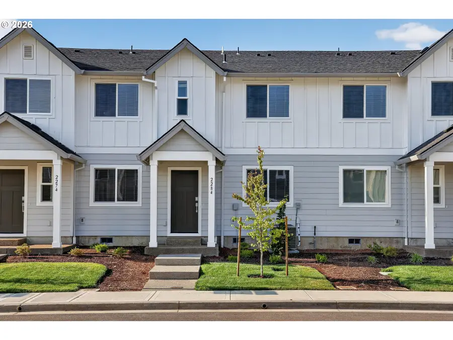 2284 Sawtelle Dr, Woodburn, OR 97071 - #2