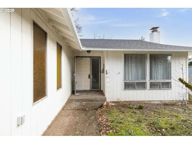 575 Collins Crest, Gladstone, OR 97027 - Image #3