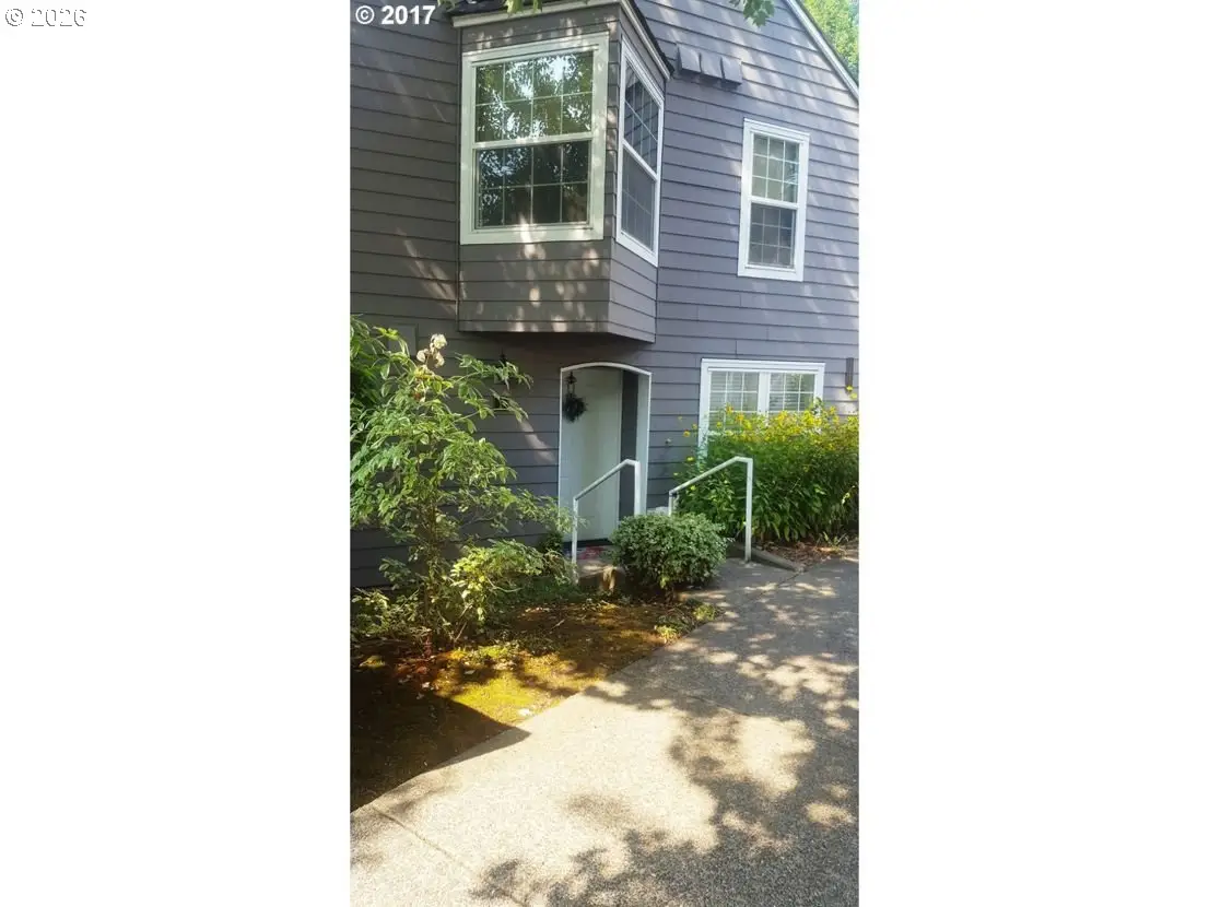 8455 SW Curry Dr #B, Wilsonville, OR 97070 - #1