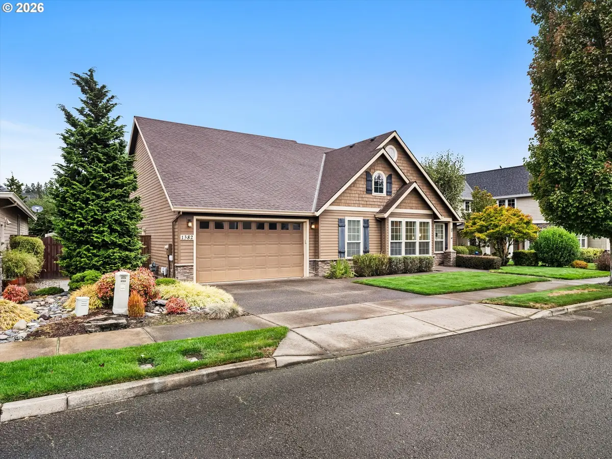 1382 NE 16th Ave, Canby, OR 97013 - #1