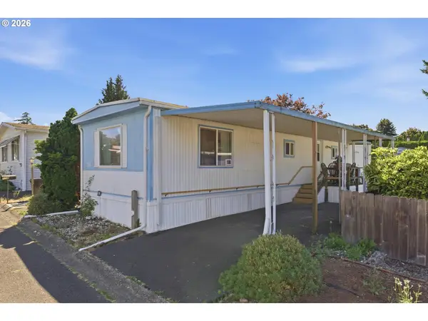 21100 NE Sandy Blvd #114, Fairview, OR 97024