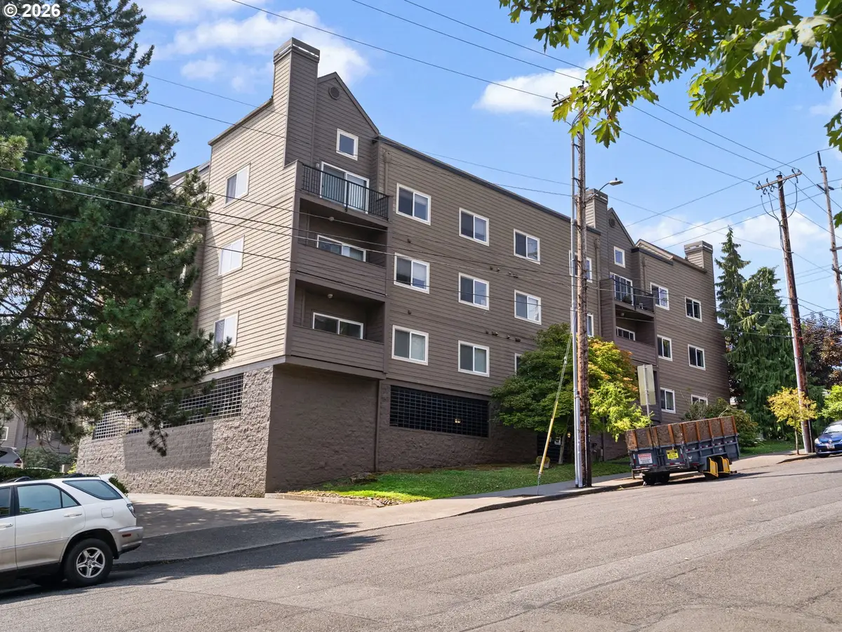4320 S Corbett Ave #114, Portland, OR 97239 - #1