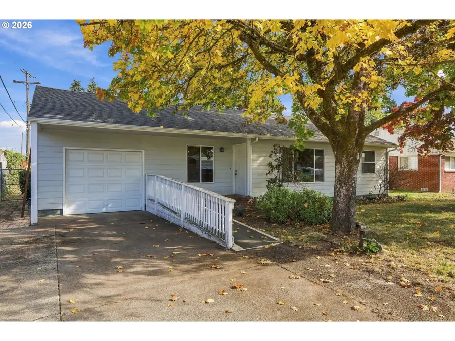 93981 Prairie Rd, Junction City, OR 97448 - #3