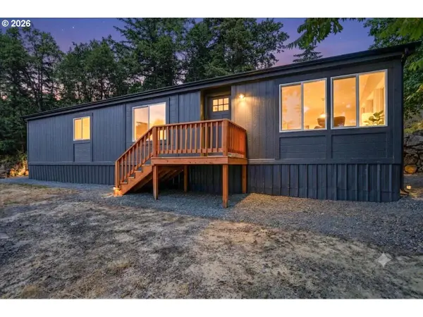 590 NE Spring St, WhiteSalmon, WA 98672