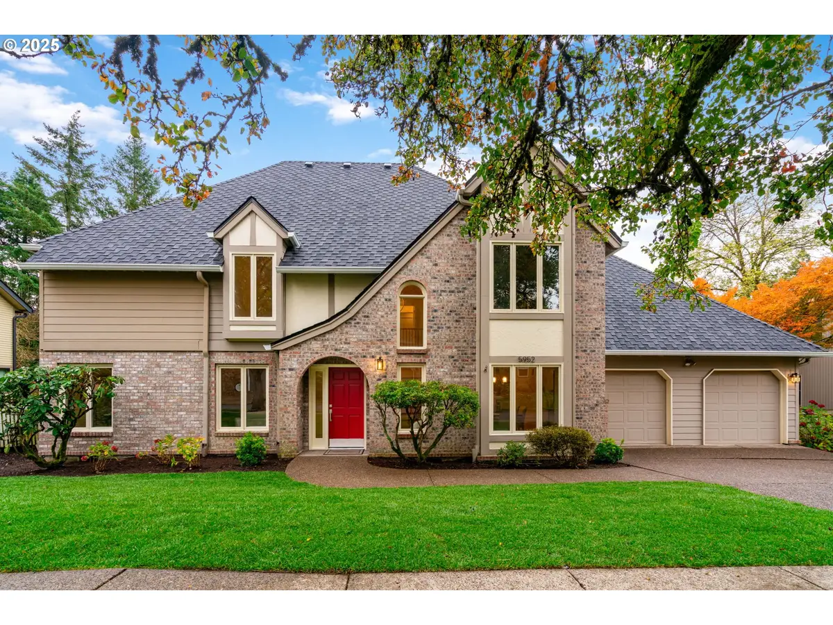 5952 Sunbrook Dr, Lake Oswego, OR 97035 - Image #1