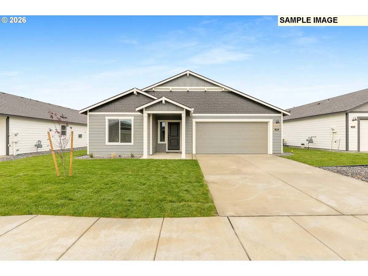 868 E Kinsley Ave, Hermiston, OR 97838 - #1