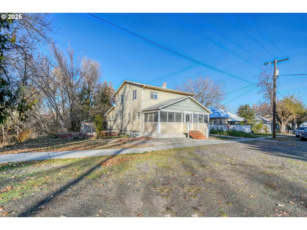 261 SW 2nd St, Pilot Rock, OR 97868 - Image #1