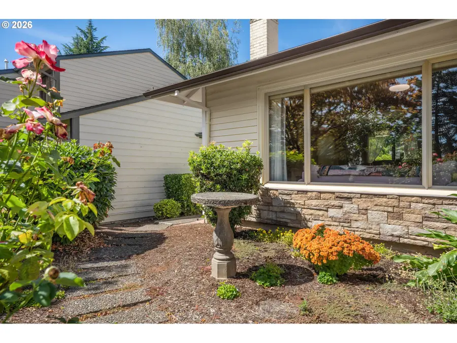 15655 SW Old Orchard Pl, Tigard, OR 97224 - #3