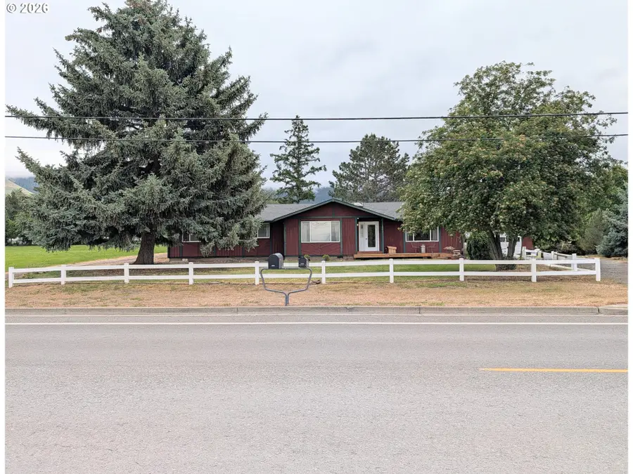 1805 Jasper St, Cove, OR 97824 - #3