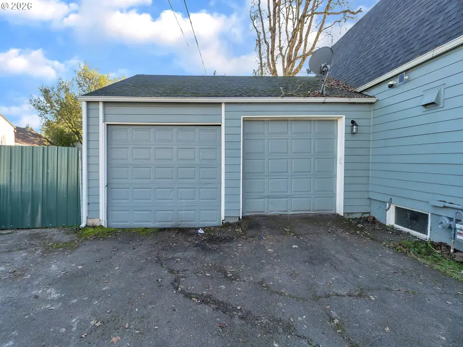 2270 Center St, Salem, OR 97301 - #3