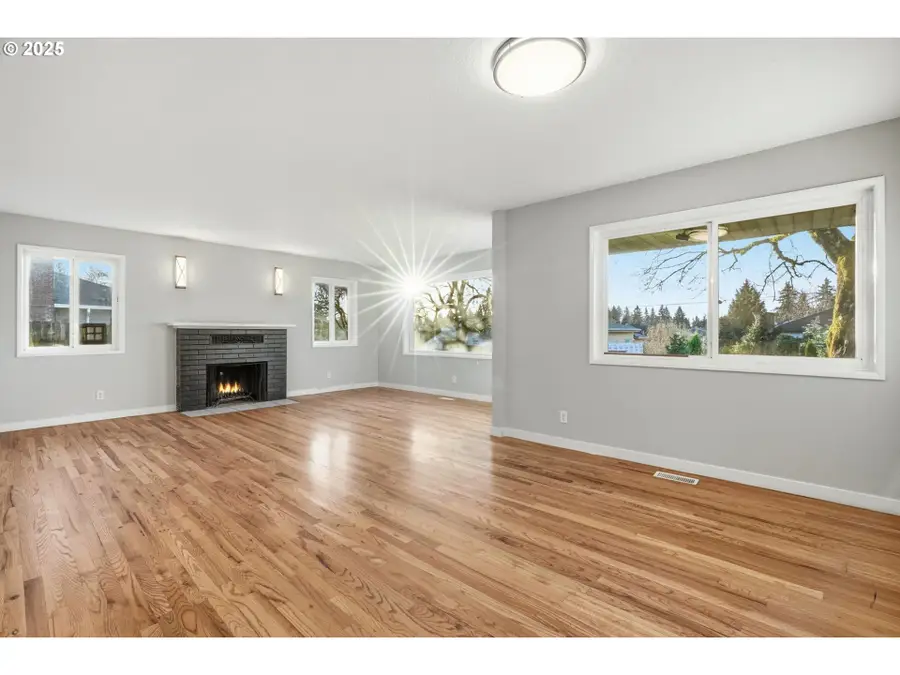 2308 NE 51st St, Vancouver, WA 98663 - Image #3