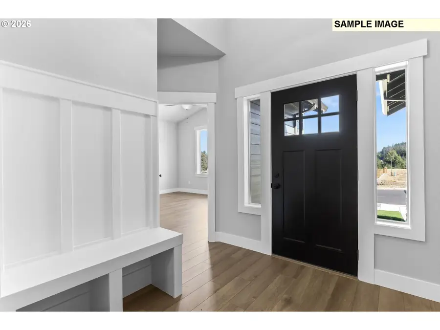 656 NE Trillium Dr, Estacada, OR 97023 - #2