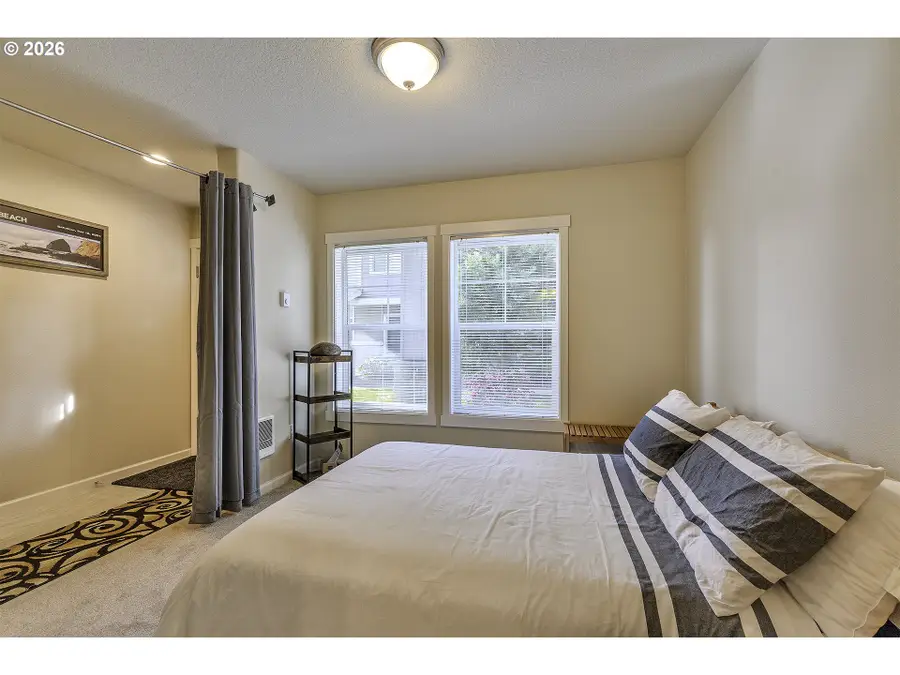 187 NE 80th Ave, Hillsboro, OR 97006 - #3