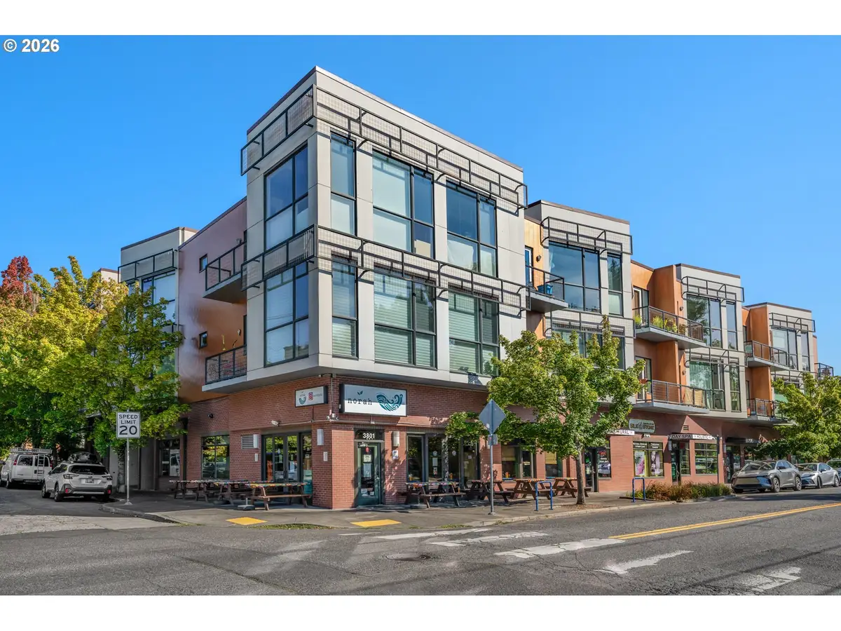 838 SE 38th Ave #306, Portland, OR 97214 - #1