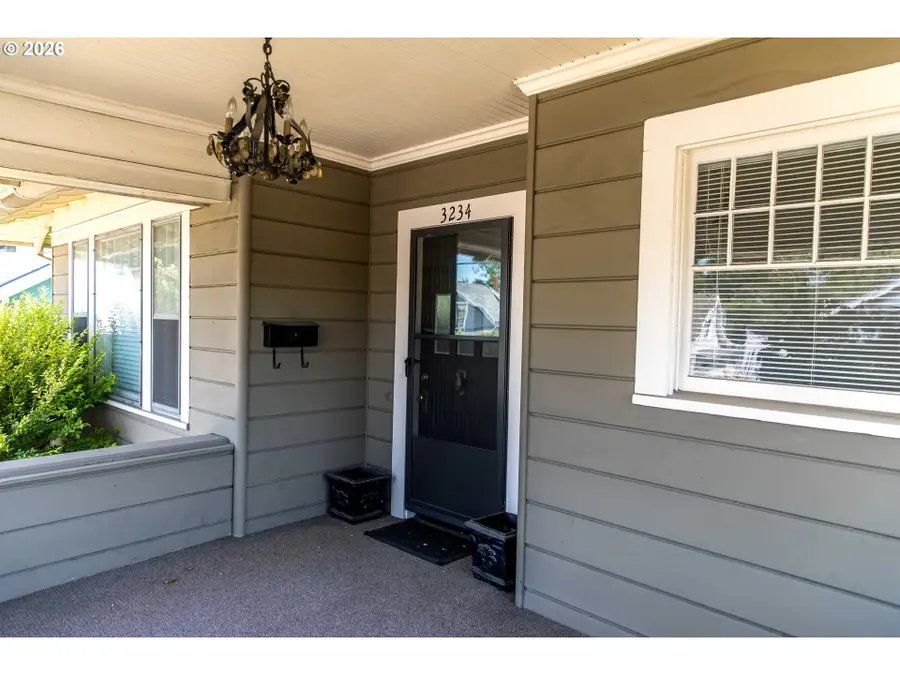 3234 SE Cesar E Chavez Blvd, Portland, OR 97202 - #3