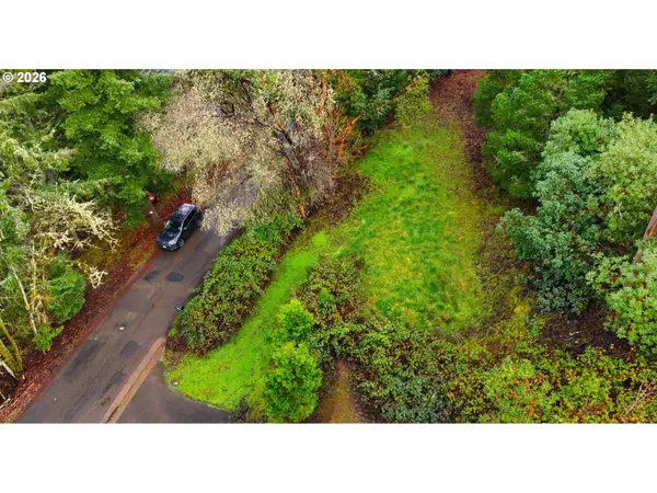 2373 W Military Ave, Roseburg, OR 97471