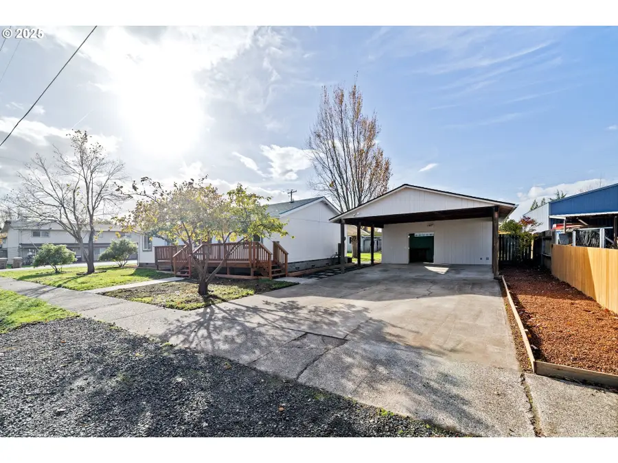 355 W 4th St, Halsey, OR 97348 - Image #3