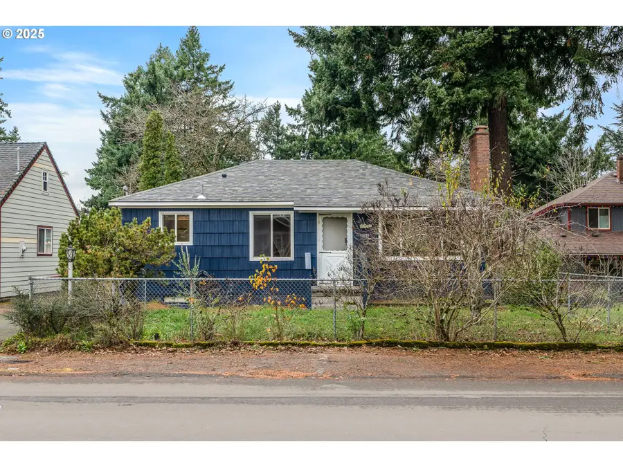 11529 NE Fargo St, Portland, OR 97220 - Image #2