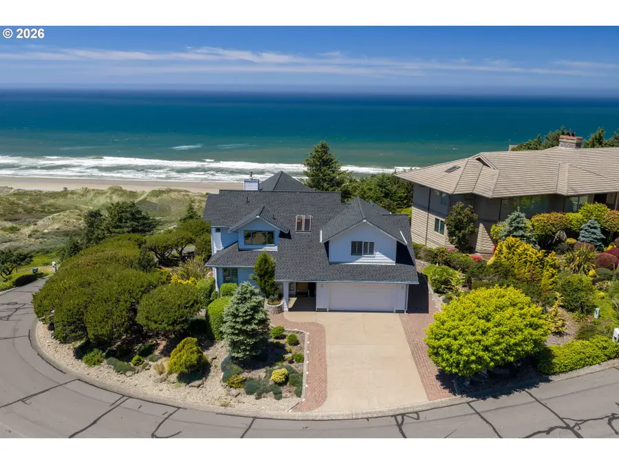 90778 Southview Ln, Florence, OR 97439 - #3