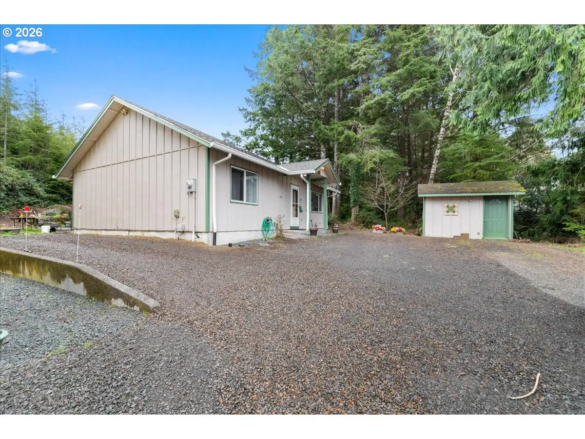 142 S Quadrant St, Rockaway Beach, OR 97136 - #1