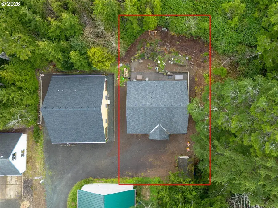 142 S Quadrant St, Rockaway Beach, OR 97136 - #3