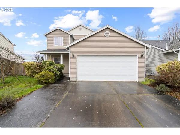 618 NE Mariners Loop, Portland, OR 97211