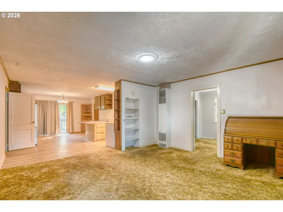 338 W High St, Athena, OR 97813 - #3