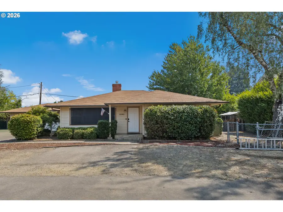 1161 NW Ellis St, Roseburg, OR 97471 - #3