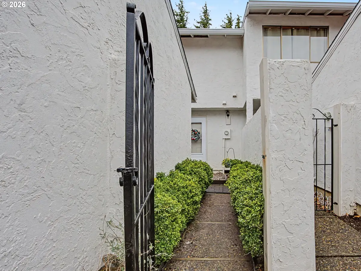 3214 NE 29th St, Gresham, OR 97030 - #1